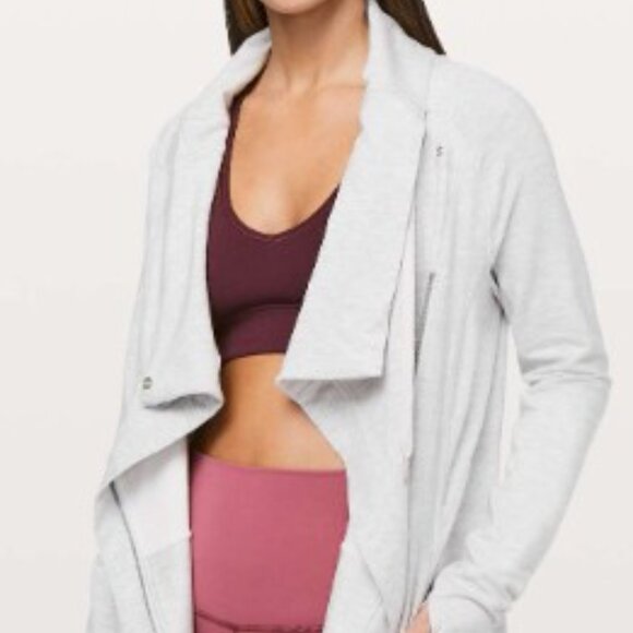 Lululemon Coast Easy Wrap size 8 - Picture 6 of 6